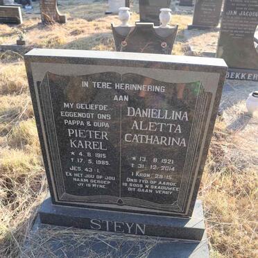 STEYN Pieter Karel 1915-1985 & Daniellina Aletta Catharina 1921-2014
