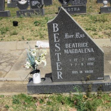 BESTER Beatrice Magdalena 1923-1992