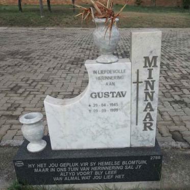 MINNAAR Gustav 1945-1999