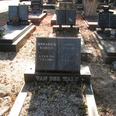 WALT Bernardus Rudolf 1915-1989, van der &amp; Anna Catharina 192?-19??