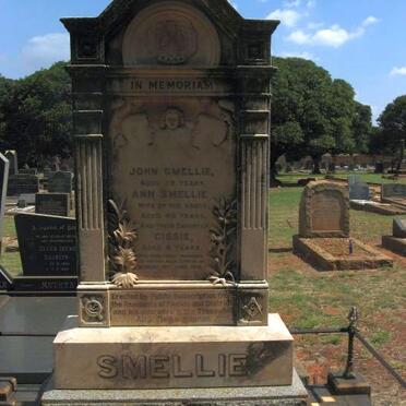 SMELLIE John :: SMELLIE Ann :: SMELLIE Cissie