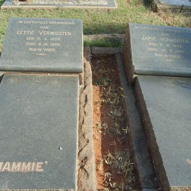 VERMOOTEN Japie 1898-1957 &amp; Lettie 1906-1948