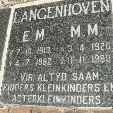 LANGENHOVEN E.M. 1919-1992 &amp; M.M. 1926-1998