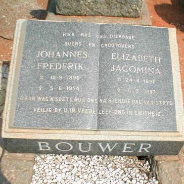 BOUWER Johannes Frederik 1890-1954 &amp; Elizabeth Jacomina 1897-1987
