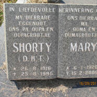CRAUSE D.H.T 1916-1995 &amp; Mary 1920-2005