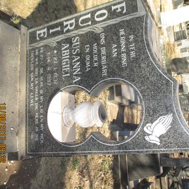 FOURIE Gerhardus Jacobus 1921-1994 &amp; Susanna Abigiel 1932-1997