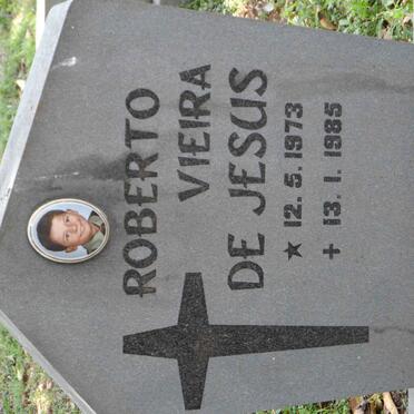 JESUS Roberto Vieira, de 1973-1985