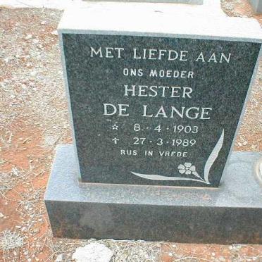 LANGE Hester, de 1903-1989