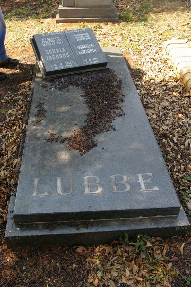 LUBBE Schalk Jacobus 1938-1998 &amp; Issabella Elizabeth 1941-2010