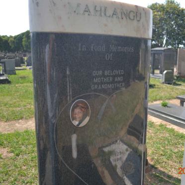 MAHLANGU Anna Mu?si 1925-1998