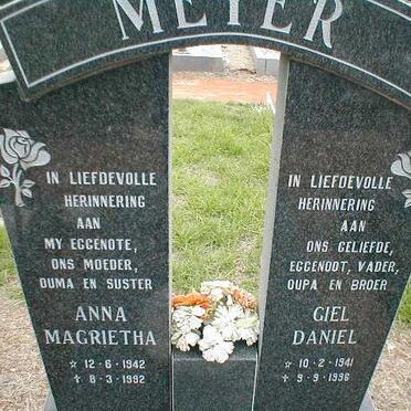 MEYER Giel Daniel 1941-1996 &amp; Anna Magrietha 1942-1992