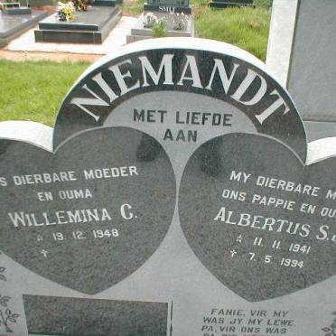 NIEMANDT Albertus S.J. 1941-1994 &amp; Willemina C. 1948-