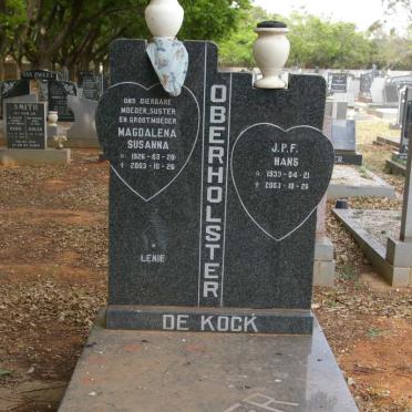 OBERHOLSTER J.P.F. 1939-2003 &amp; Magdalena Susanna, DE KOCK 1926-2003