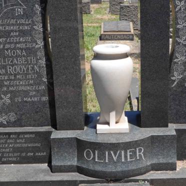 OLIVIER Leonore Ockert 1931-1959 &amp; Mona Elizabeth VAN ROOYEN 1937-1970