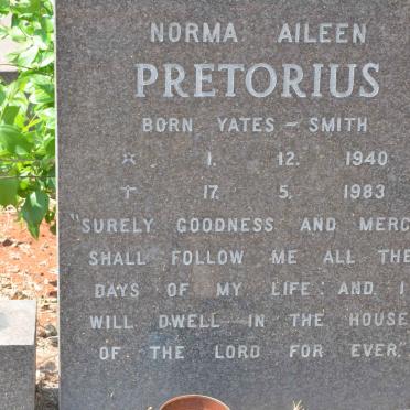PRETORIUS Norma Aileen nee YATES-SMITH 1940-1983