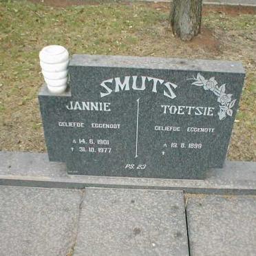 SMUTS Jannie 1901-1977 &amp; Toetsie 1899-