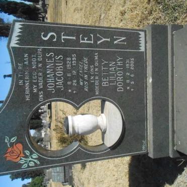 STEYN Johannes Jacobus 1928-1995 &amp; Betty Lilian Dorothy 1931-2005
