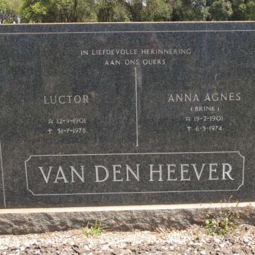 HEEVER Luctor, van den 1901-1978 &amp; Anna Agnes BRINK 1901-1974