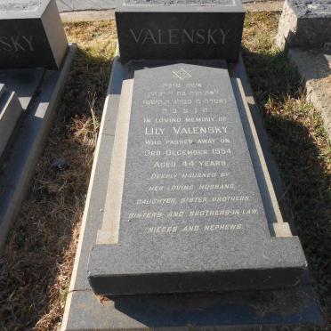 VALENSKY Lily -1954