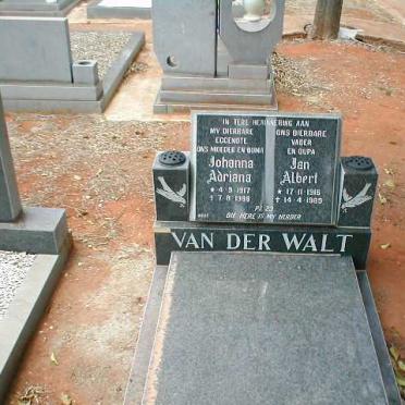 WALT Jan Albert, van der 1916-1989 &amp; Johanna Adriana 1917-1988
