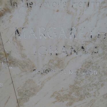 BEZUIDENHOUT Petrus Johannes 1958-2009 & Margaretha Johanna 1960-_3