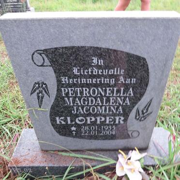 KLOPPER Petronella Magdalena Jacomina 1935-2004