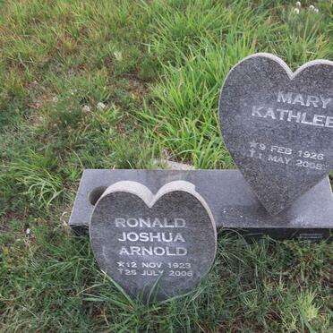 KEMM Ronald Joshua Arnold 1923-2006 & Mary Kathleen 1926-2008