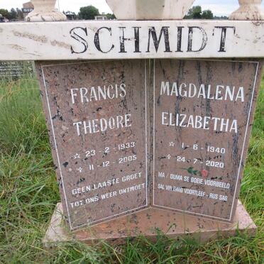 SCHMIDT Francis Thedore 1933-2005 & Magdalena Elizabetha 1940-2020