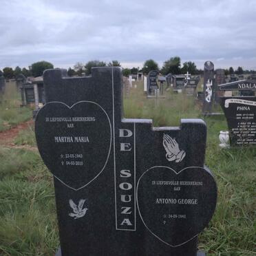 SOUZA Antonio George, de 1945- & Martha Maria 1943-2010