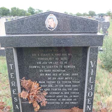 VILJOEN Teresa 1973-2002