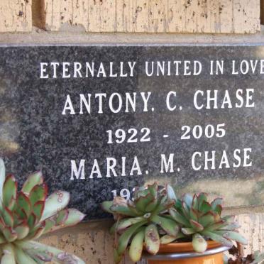 CHASE Antony C. 1922-2005 &amp; Maria M. -193?-