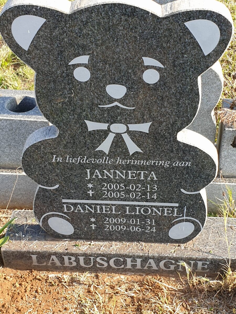 LABUSCHAGNE Janetta 2005-2005 :: LABUSCHAGNE Daniel Lionel 2009-2009 