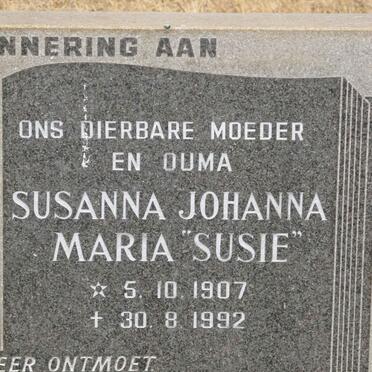 MERWE Gieljome Jacobus, van der 1907-1979 &amp; Susanna Johanna Maria 1907-1992
