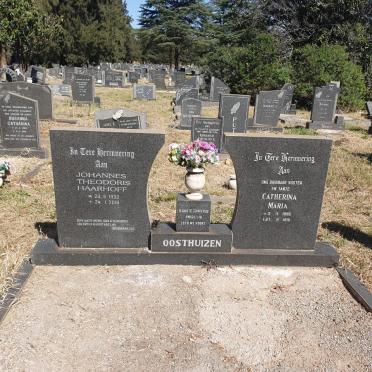 OOSTHUIZEN Catherina Maria 1896-1981 :: OOSTHUIZEN Johannes Theodoris Haarhoff 1932-2016