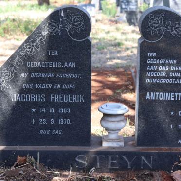 STEYN Jacobus Frederik 1909-1970 & Antoinette Jacoba 1914-2003