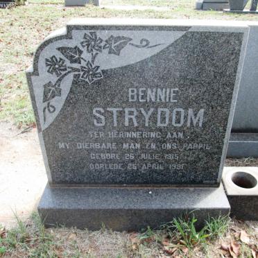 STRYDOM Bennie 1915-1991