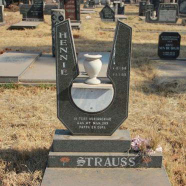 STRAUSS Hennie 1?46-1???