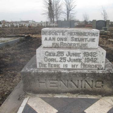 HENNING 1942-1942