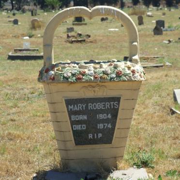 ROBERTS Mary 1904-1974