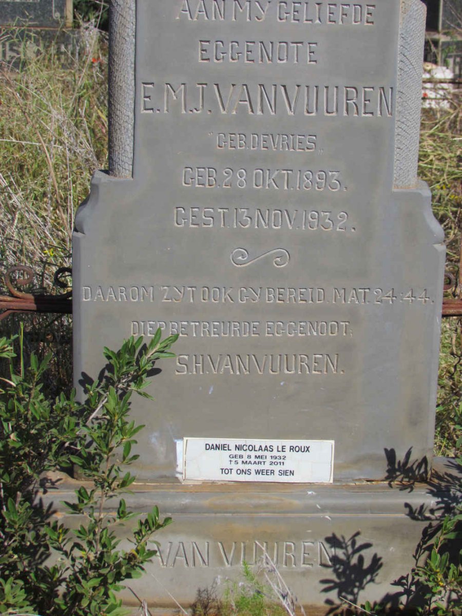 VUUREN E.M.J., van nee DE VRIES 1893-1932 :: ROUX Daniel Nicolaas, le 1932-2011