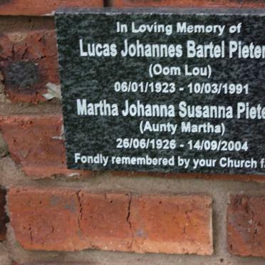 PIETERSE Lucas Johannes Bartel 1923-1991 &amp; Martha Johanna Susanna 1926-2004
