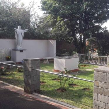 02. Overview Memorial Garden