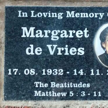VRIES Margaret, de 1932-2013