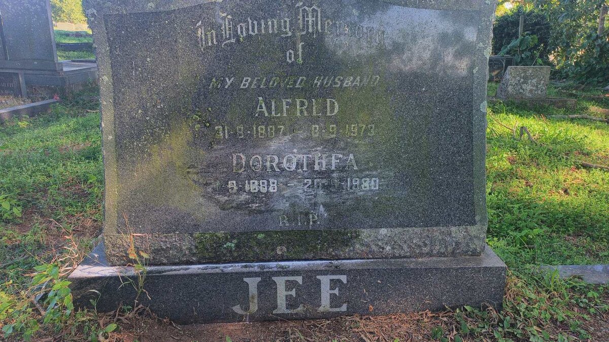 JEE Alfred 1887-1973 & Dorothea 1888-1980