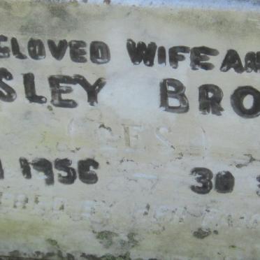 BROWN Lesley Frances Elizabeth 1956-1979 :: BAXTER Earle A. 1958-1961