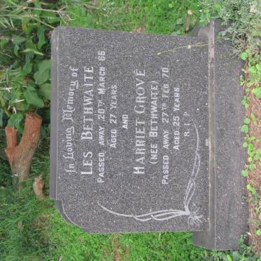 BETHWAITE Les -1966 :: GROVE Harriet nee BETHWAITE -1970