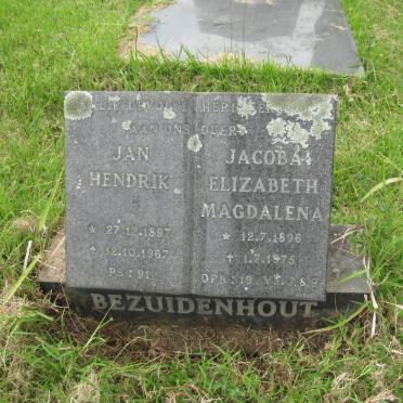 BEZUIDENHOUT Jan Hendrik 1897-1967 &amp; Jacoba Elizabeth Magdalena 1896-1975