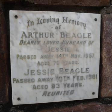 BEAGLE Arthur -1957 &amp; Jessie -1981