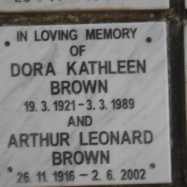 BROWN Arthur Leonard 1916-2002 &amp; Dora Kathleen 1921-1989