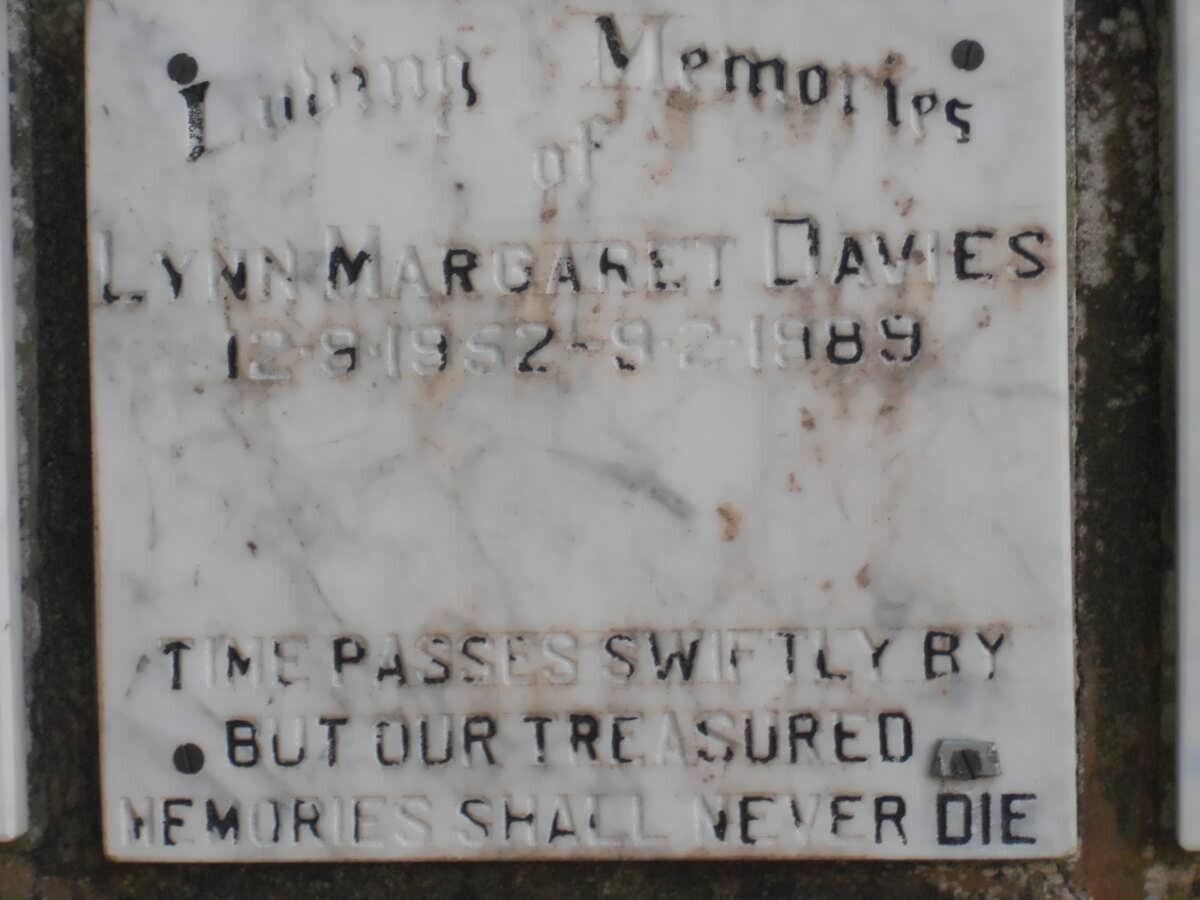 DAVIES Lynn Margaret 1952-1989